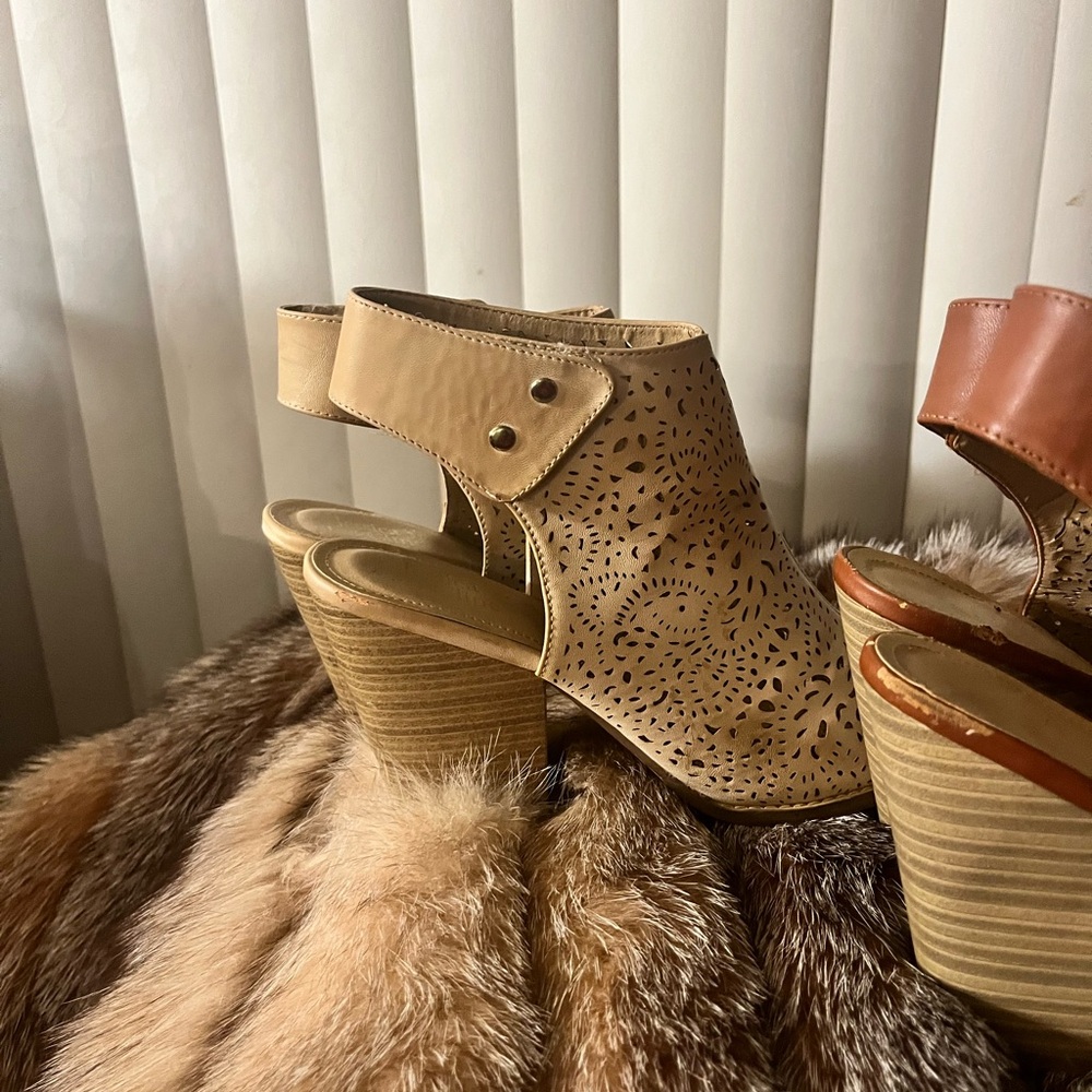 Chic Cut-Out Peep-Toe Heels in Tan and Brown - Picture 6 of 7